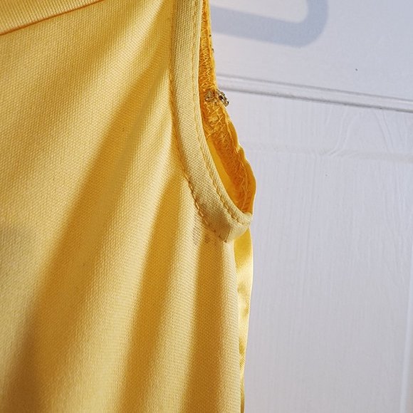 Girl's Authentic Deluxe Disney Belle Costume - Picture 7 of 8